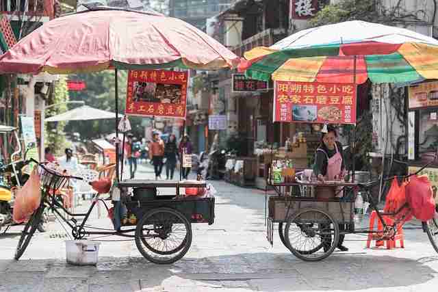 每日大赛黑料双语解说：小组赛看点一览